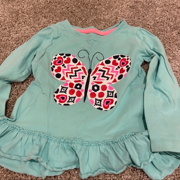 3/$20✨ Girls 2T bundle of tops and bottoms - Picture 2 of 12